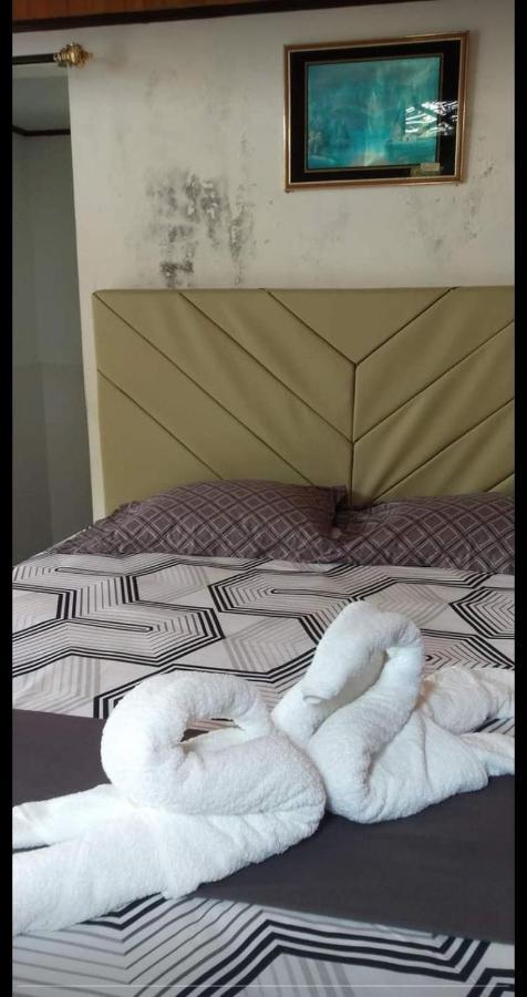 Naca Homestay Manado Extérieur photo