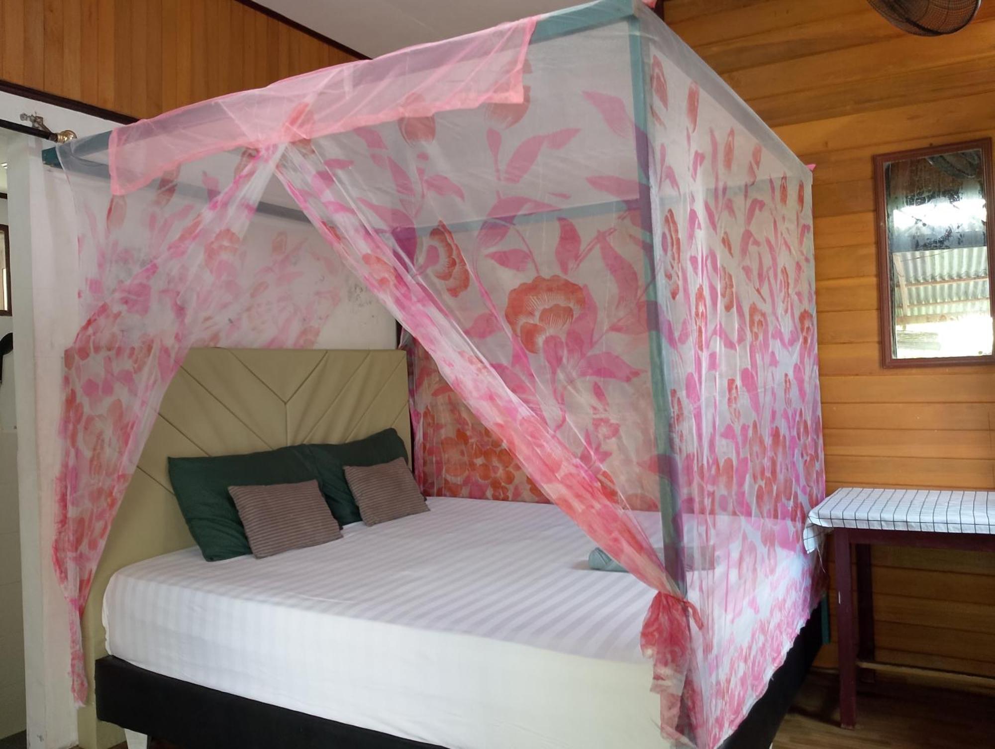 Naca Homestay Manado Extérieur photo